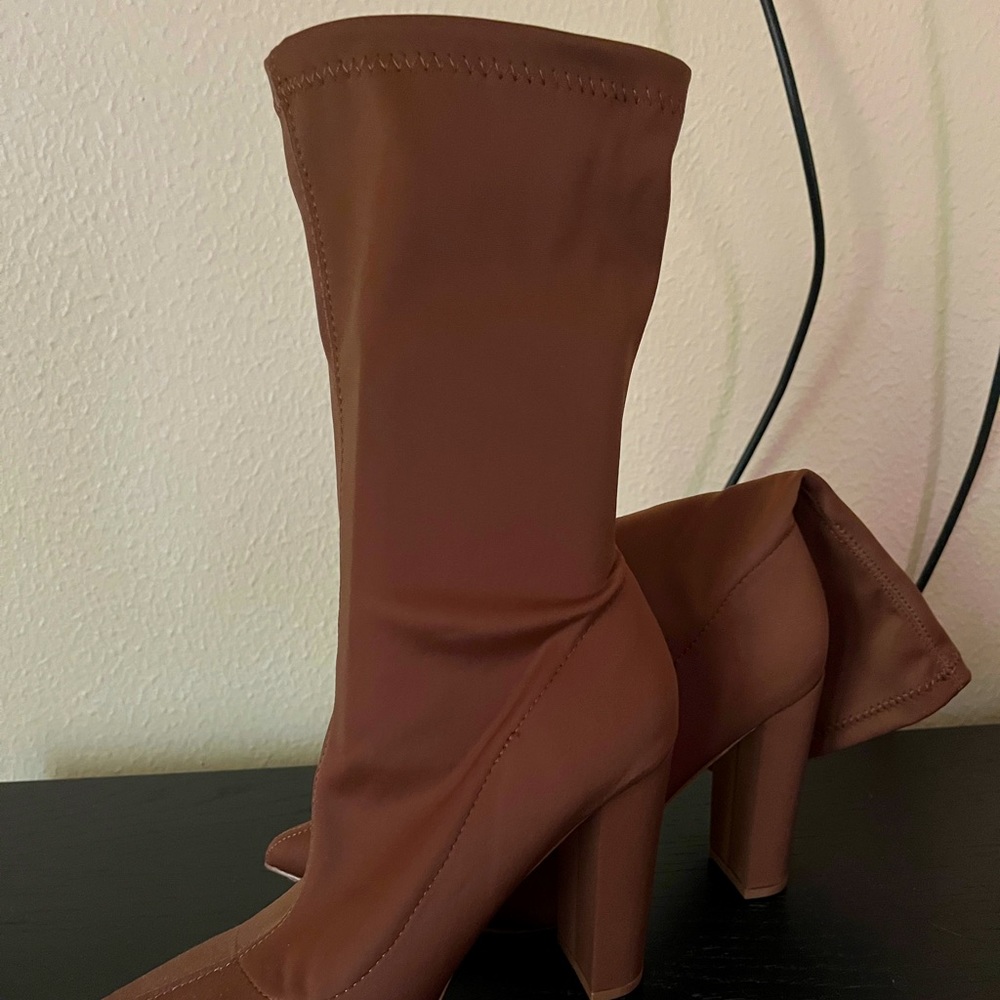 Miss Lola Brown booties high heels